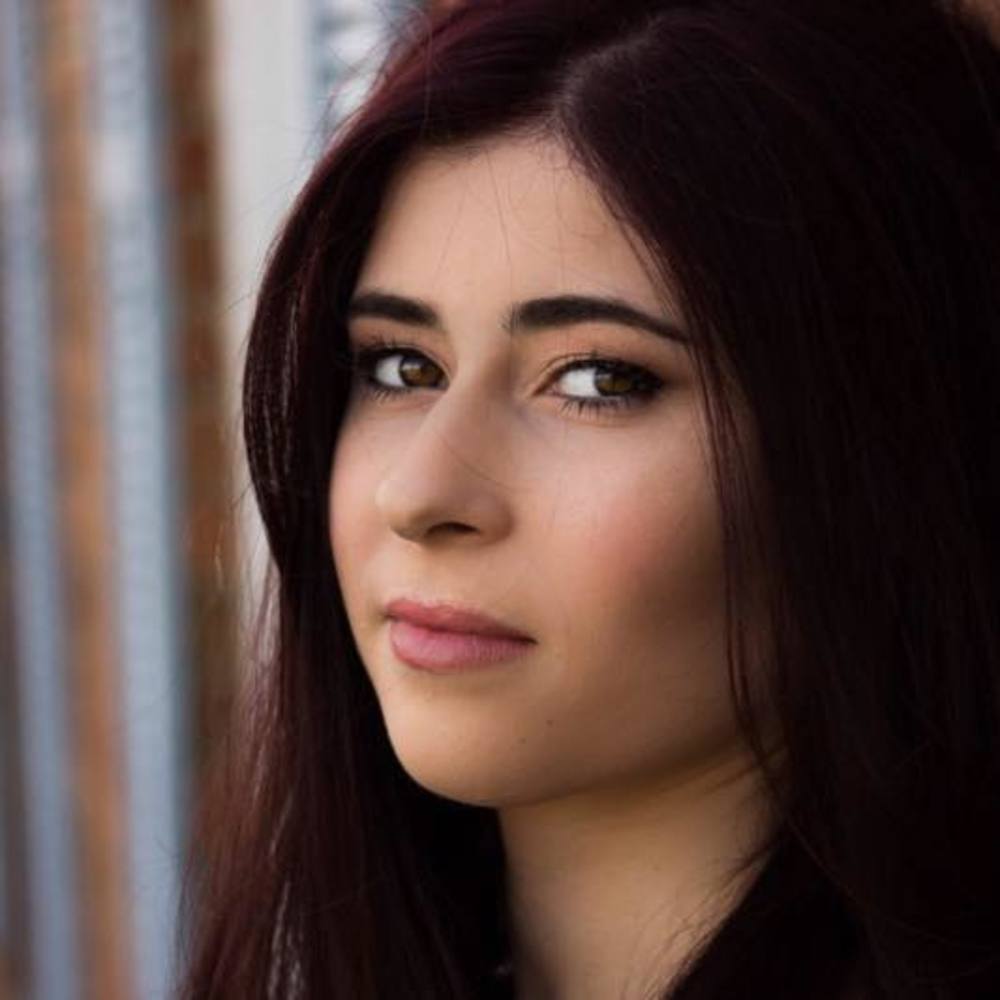 Meet your Posher, Kara